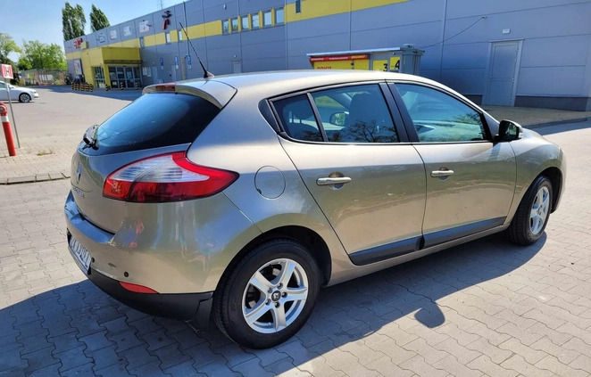 Renault Megane cena 21500 przebieg: 167000, rok produkcji 2011 z Koszalin małe 46
